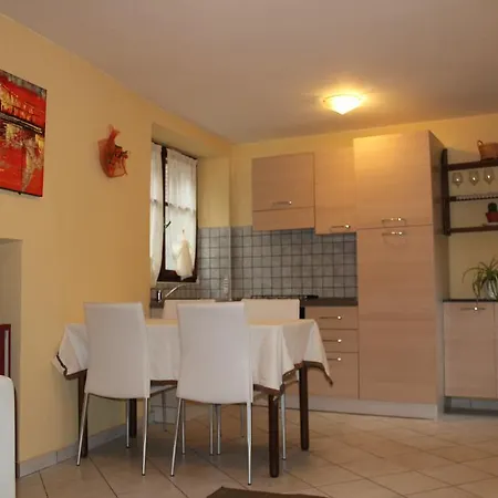 Antico Borgo Apartment *